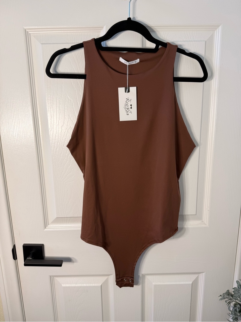 ReoRia Sleeveless High-Neck Bodysuit in Brown